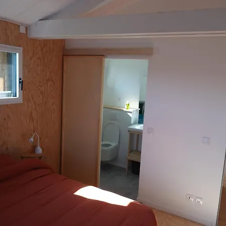 Maison Bois, Les Conches 10 Pers Holiday home *