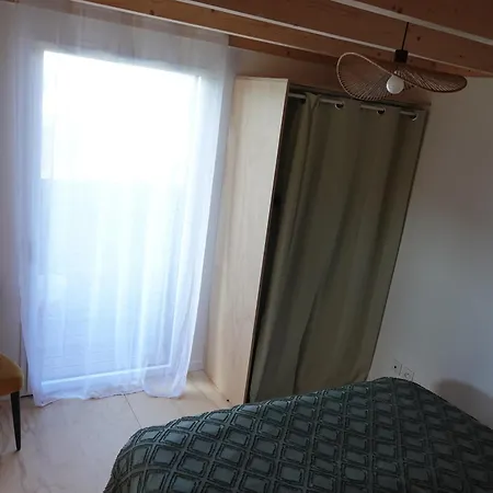 Holiday home Maison Bois, Les Conches 10 Pers *